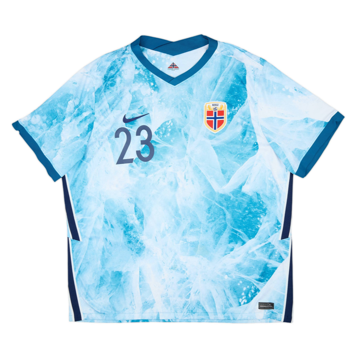 2020 Noruega 2a Equipación