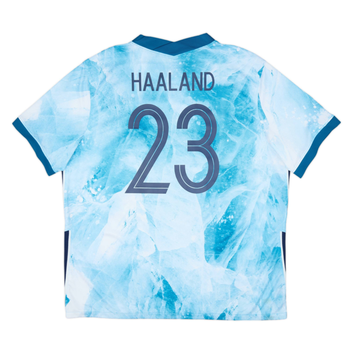 2020 Noruega 2a Equipación