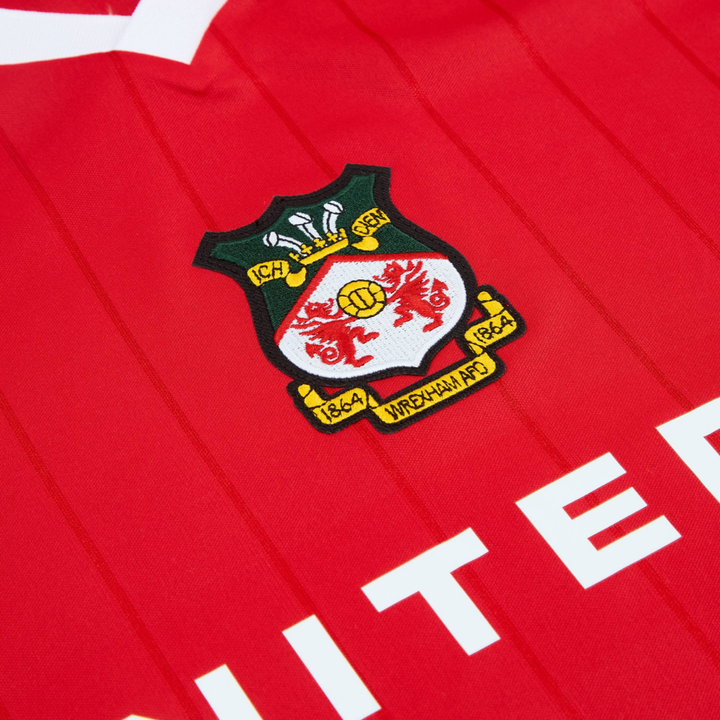 2025-26 Wrexham AFC 1a Equipación