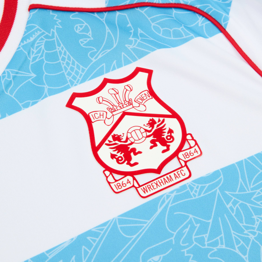 2025-26 Wrexham AFC 3a Equipación