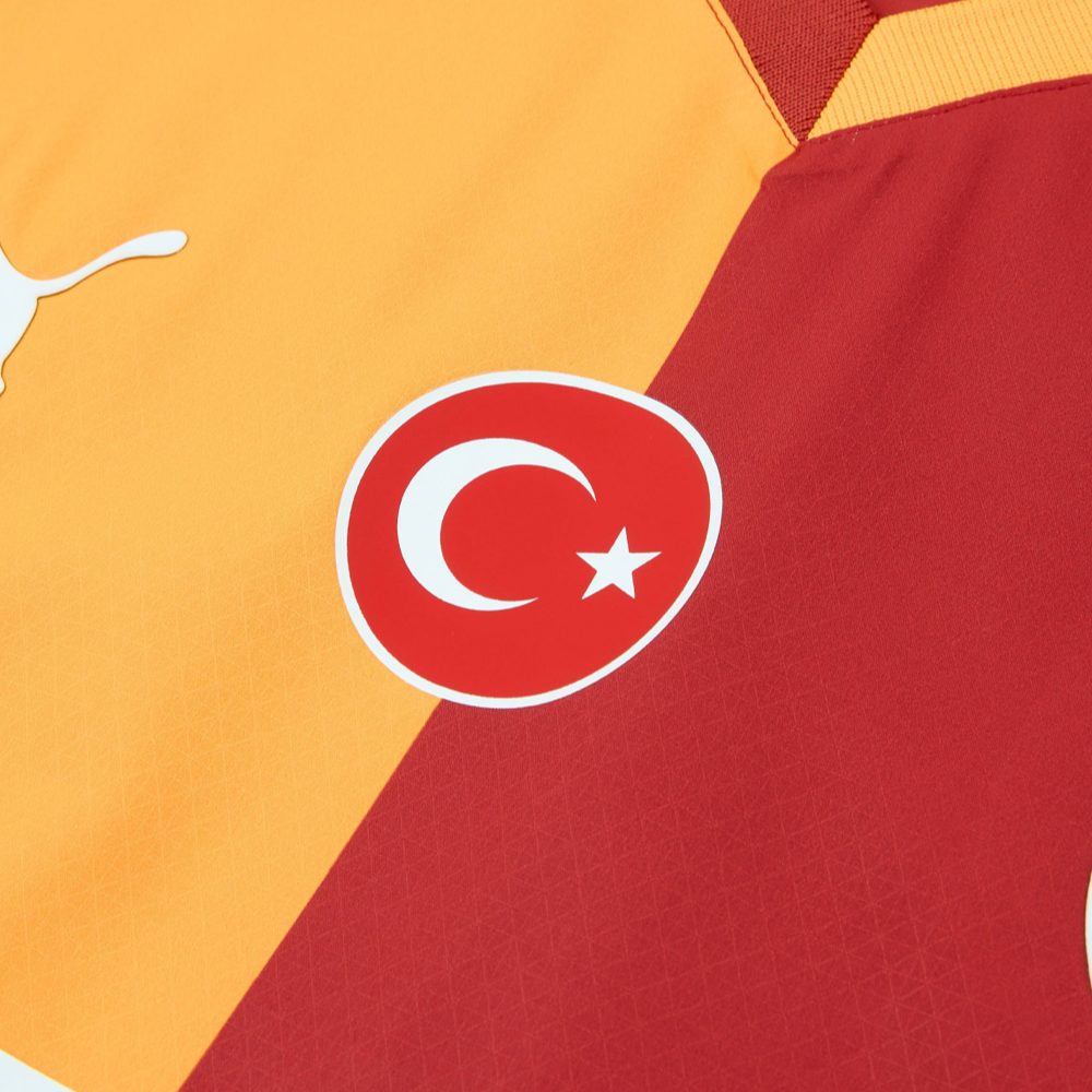 2025-26 Galatasaray SK 1a Equipación