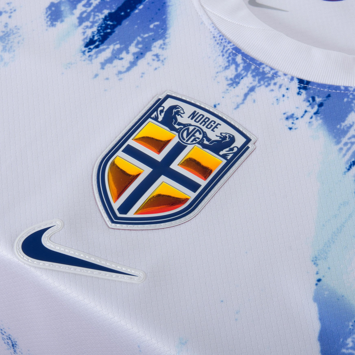 2025 Noruega 2a Equipación