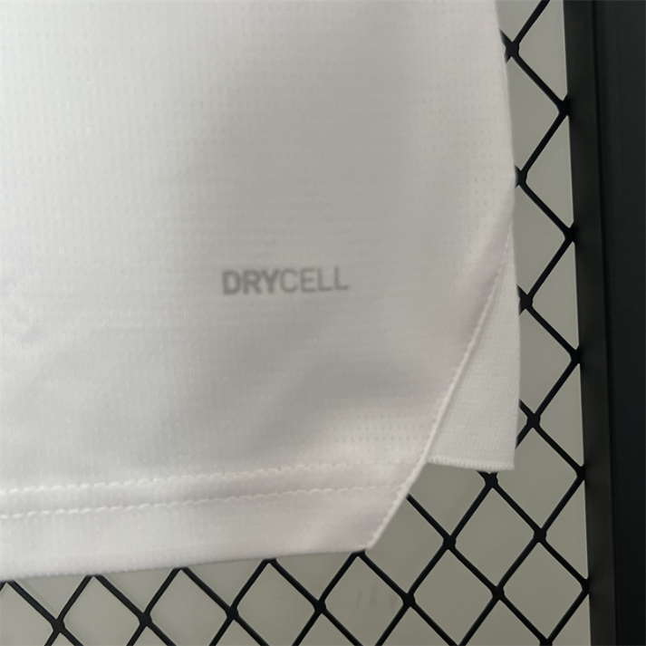 2024-25 Club Universidad Católica 1st Kit